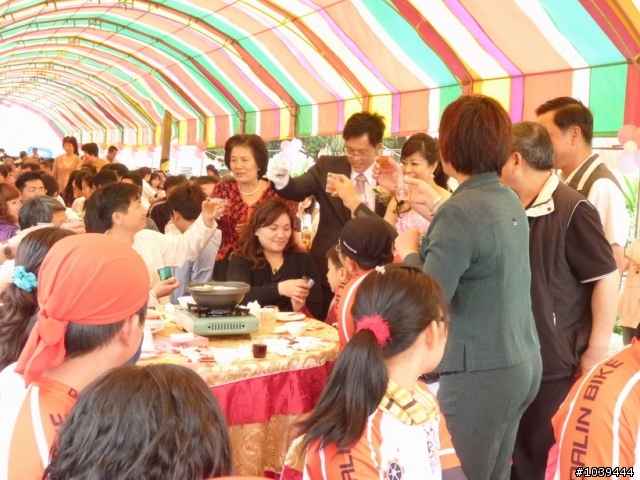 [分享]2010/04/04兵團阿治新婚誌喜!!!