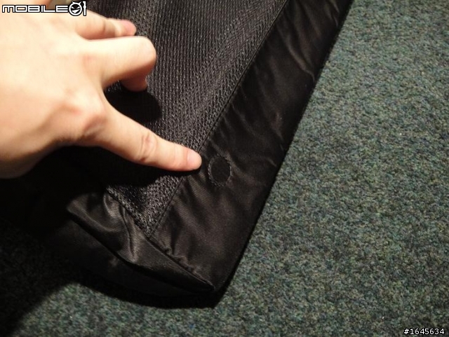 {時尚+質感的Vaio 肩背/攜行包} VGP-MBC30 Vaio Bag Collection
