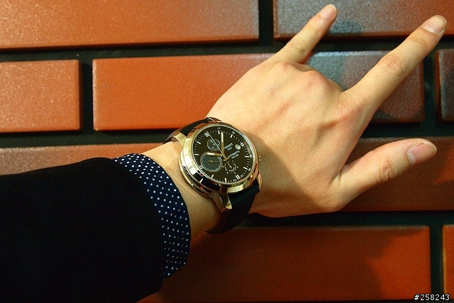 【西西分享】男人的玩具-TISSOT PRC200機械錶