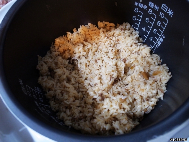 [新增今晚營養晚餐]向人妹請進~~黑八寶流的節約料理