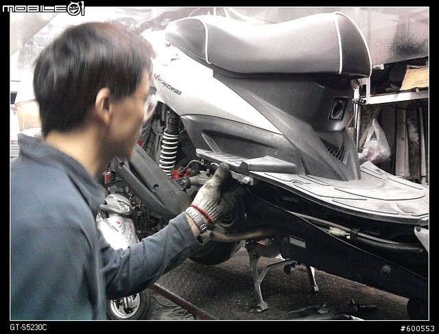 [分享]化油Racing150安裝飛旋踏板