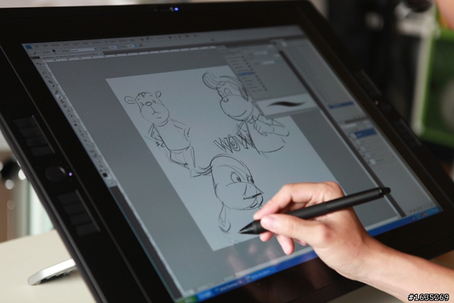 [開箱] 最新Wacom Cintiq 21 UX 螢幕手繪版