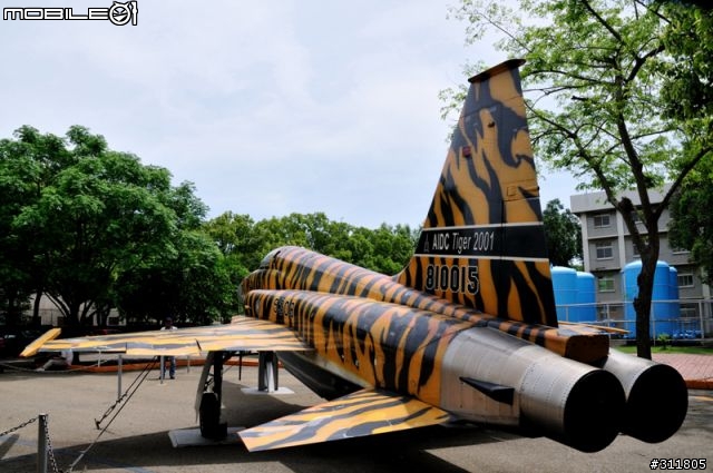 AIDC的TIGER 2001