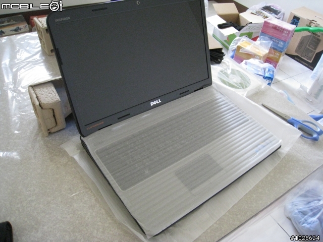 Dell  Inspiron 15R〈孔雀藍〉-非專業與簡易開箱文XD