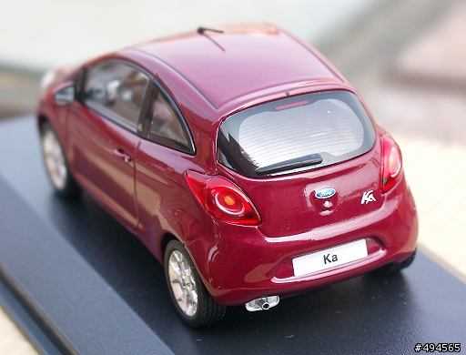 Ford Ka 福特原廠精品 1:43 (Minichamps 代工)