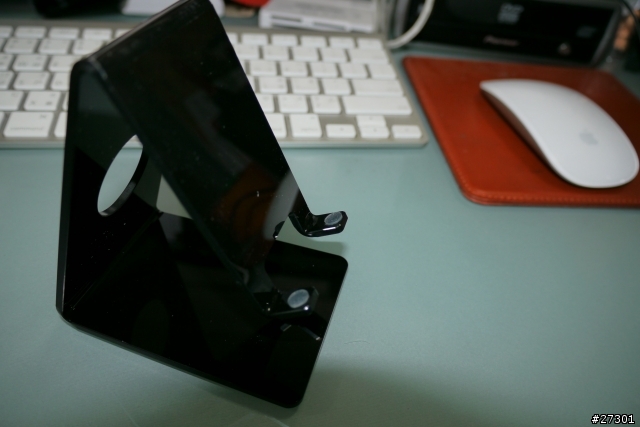 【iPhone 免脫殼立架】日本設計台灣精品 簡約便利 iPhone立架 分享
