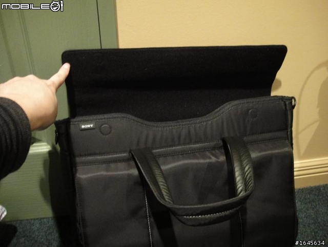 {時尚+質感的Vaio 肩背/攜行包} VGP-MBC30 Vaio Bag Collection