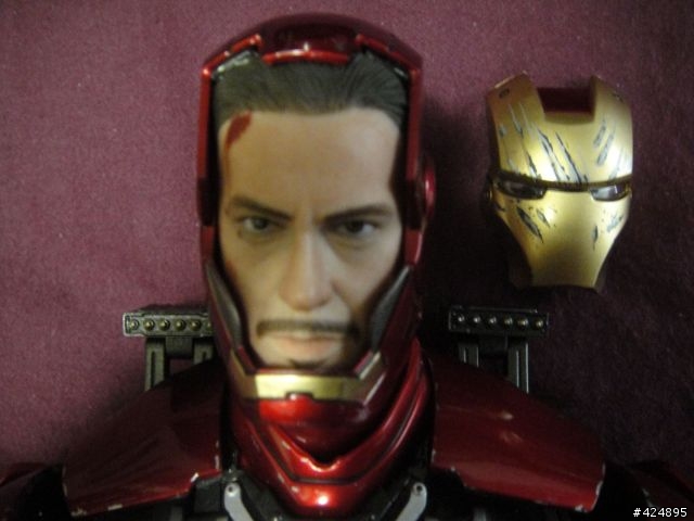 【非專業開箱】鋼鐵人 MARK III 戰損版(IRON MAN Battle Damaged Version)