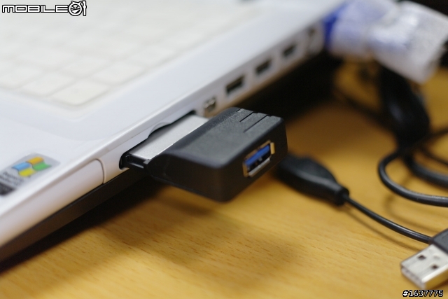 [開箱]創見USB3.0 2.5吋隨身硬碟 給你三倍速的快感~