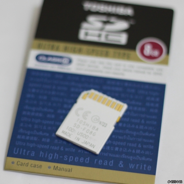 [簡易開箱] TOSHIBA Class6 8G 白卡