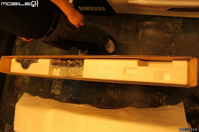 Skype視訊終於登場!(SAMSUNG 3D TV 46C7000  開箱報報)
