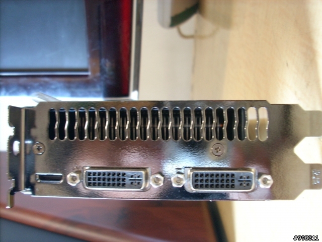 GTX 470 开箱图   附帶遊戲測試