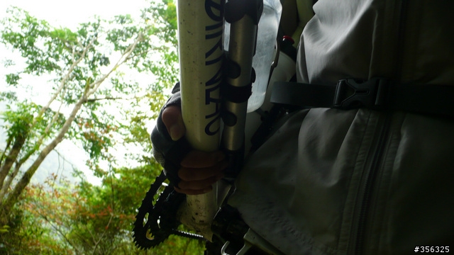 [遊記] 烏來雨中單車越野樂....卡拉莫基步道+哈盆越嶺古道(半程)