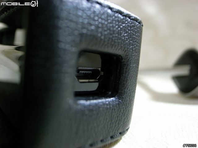 [敗家報告] 時尚洗鍊新選擇 - Plantronics Discovery 975 實測