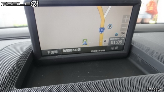 (4/22更新)遲來的開箱文~墾丁春浪陽光沙灘放肆玩XD 我的VOLVO V50 現醜啦(女王加爆乳妹~女王拍的XD) 釋出隱藏版