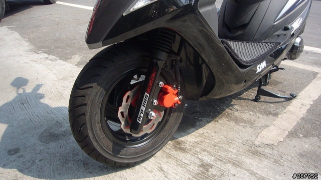 (開箱文)SYM 2010年2月出廠5期噴射 GT 125 EFi 碟剎.