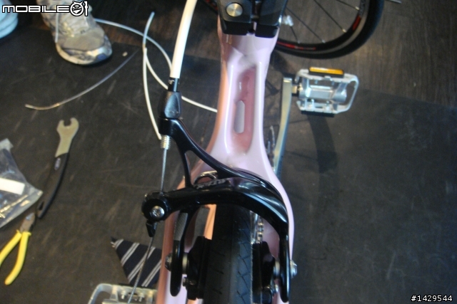 【開箱文】好天氣來個2箱連開：第一箱2010 LOUIS GARNEAU CTR-WOMEN女王專屬就是愛粉紅