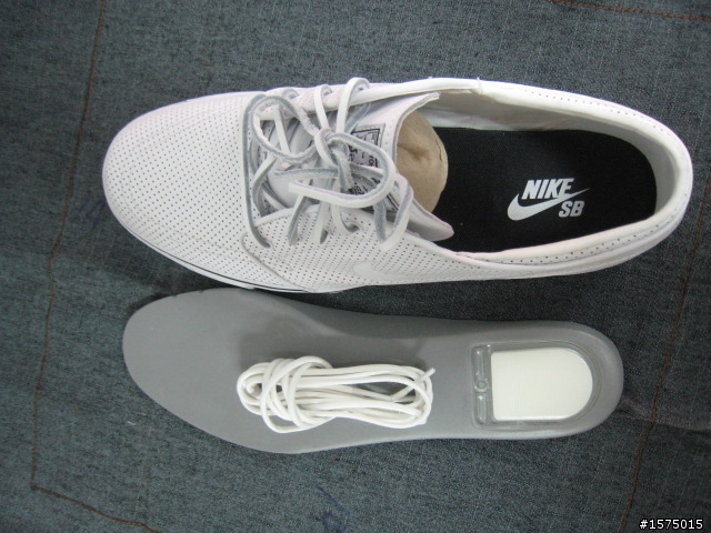 ~NIKE SB 開箱文~ 選手簽名款STEFAN JANOSKI SB