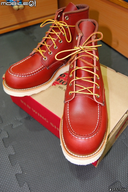 大家幫我看看這個新的鞋舌!!!!等了三個月的 red wing 8131  !!!