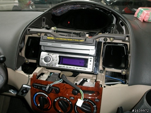 [分享] TOYOTA VIOS DIY 之換BOSS BV6450音響主機