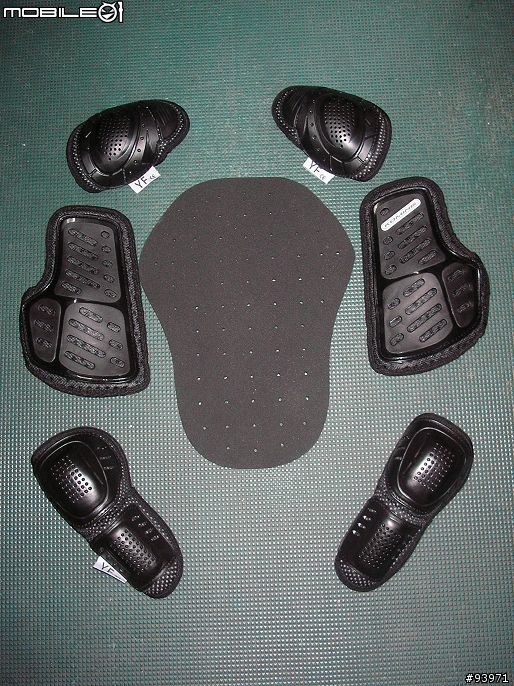 [分享]KOMINE JK-802 四季防摔衣簡單開箱
