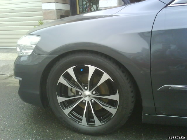 我的CAMRY  Advanti- AD09  17''RIMS+BARUM Barius2 胎 215 55 17