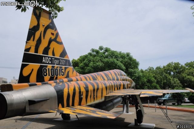 AIDC的TIGER 2001