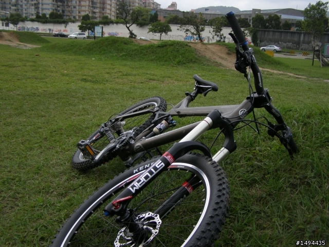 (開箱)＋(組車) 超絶合体！AMfull-sus！！ 與山林共鳴吧！！！
