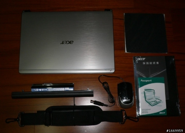 生平第一次開箱文  Acer 3820TG i3-350M ATI 5650 1G獨顯