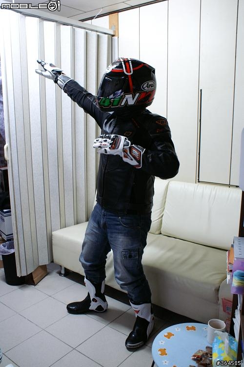 [非常不專業開箱文] HYOD 2010年春夏男用d3o皮衣-入門級