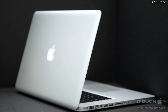 [分享]開箱文-MacBook Pro 15" i7 霧面螢幕