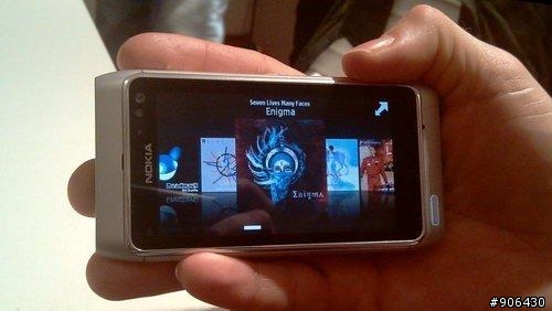 轉貼~32GB版本亮相 NOKIA-N8開箱照曝光
