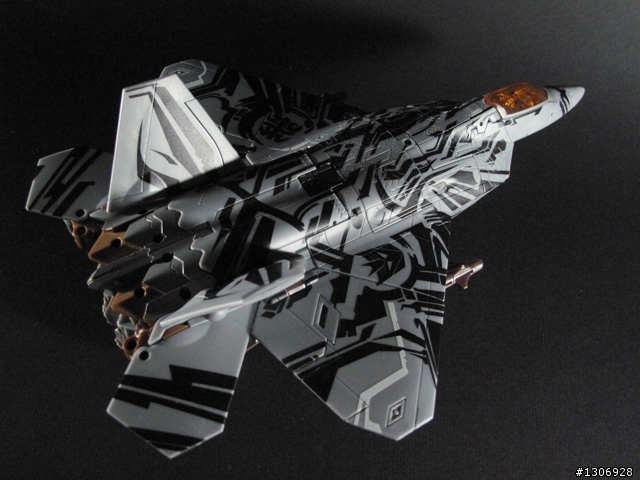 [開箱] 變型金剛 ROTF Leader Class STARSCREAM 領袖級 天王星 ~玩具分享~