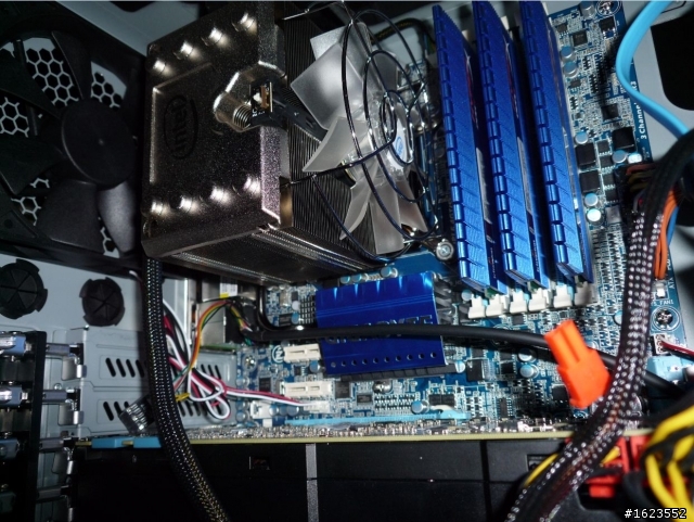 [分享] Intel 六核心電腦開箱分享