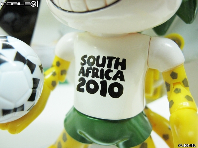[開箱]世界盃FIFA變形公仔 分享文