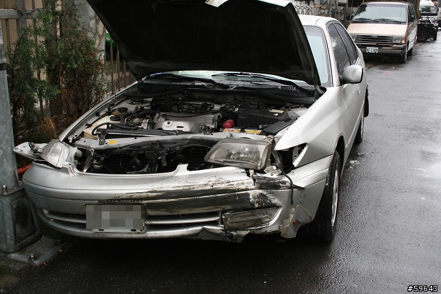 徵求目擊者  5/10早上8:15中山高汐五高架路段南下22.4公里處