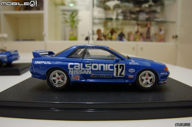 1/43 的 EBBRO 與 HPI 的比較圖