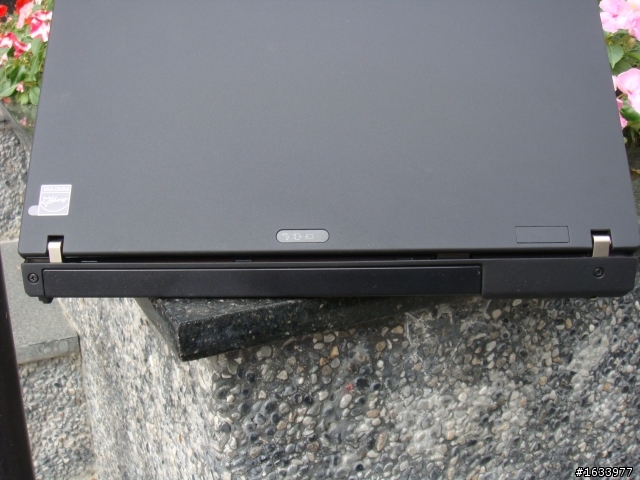 [開箱]ThinkPad X201i KCV 小黑風潮~~都會謎情