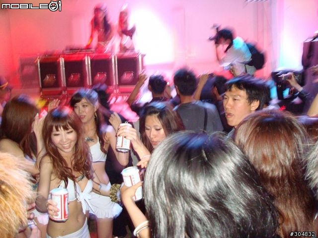 [遊記]遲來的遊記-2010.4.3~4-墾丁愛派網比基尼派電音派對(圖超多)