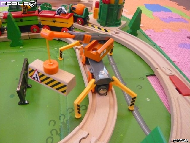 [開箱] 來自瑞典的 BRIO 小火車