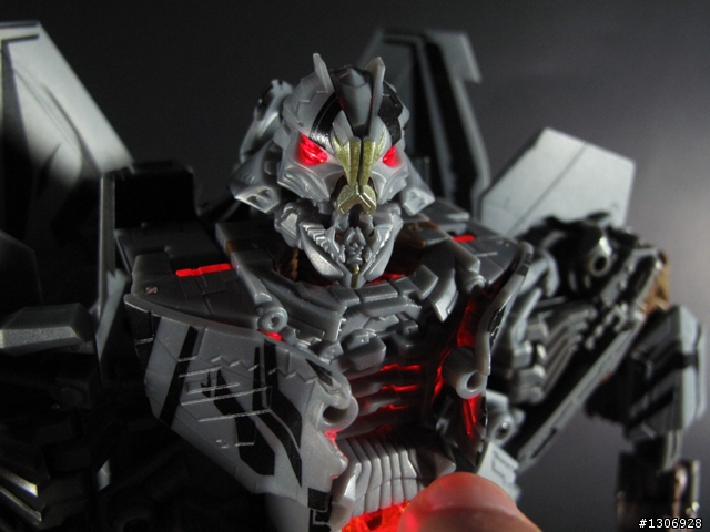 [開箱] 變型金剛 ROTF Leader Class STARSCREAM 領袖級 天王星 ~玩具分享~