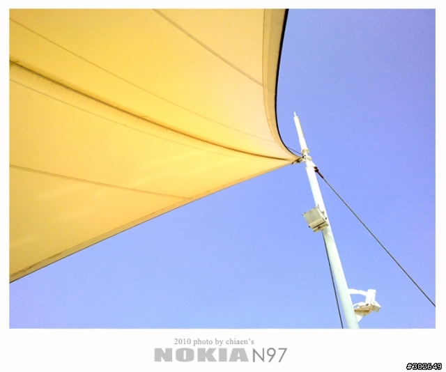 NOKIA N97 拍照蓋大樓...蓋得起來嗎?