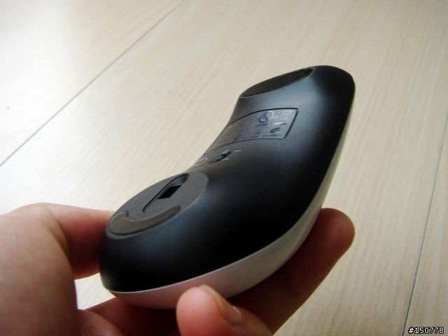[開箱] 輕巧流線Dell WM311無線滑鼠