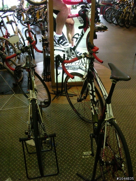 或許是今年最後一台的GIANT  TCR ADVANCED SL 1 ISP(ML)