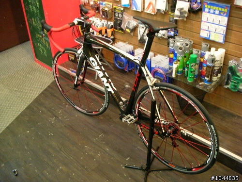 或許是今年最後一台的GIANT  TCR ADVANCED SL 1 ISP(ML)