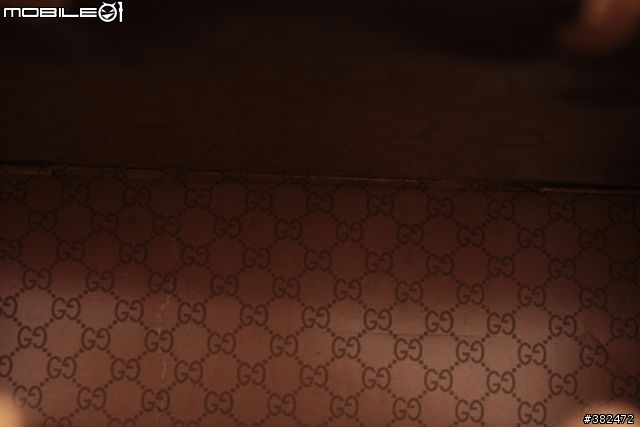 [開箱分享] Gucci 2010 iphone 最新手機皮套 頭暈暈腳軟軟 衝動入手開箱