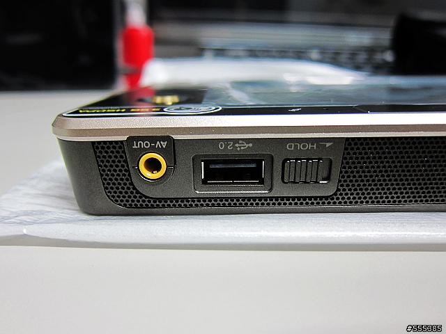 [更新]高CP值UMPC-R2BH80000(R2E)-簡易開箱-外加3.5網卡韌體更新