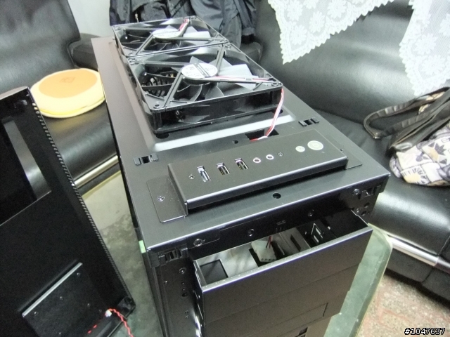 LIAN LI PC-B25FWB 開箱!!