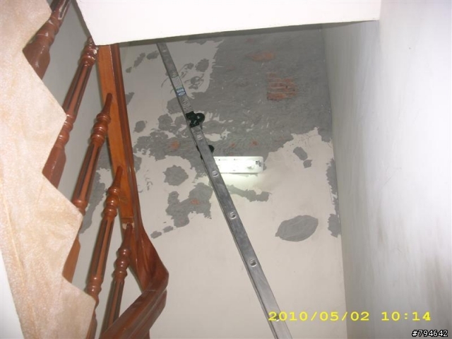 樓梯面牆壁壁癌DIY之現在完成式