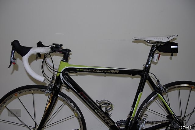 MERIDA 2009 SCULTURA 909-EVO 開箱拉+SIHMANO 熱朔鞋+頂天立地架